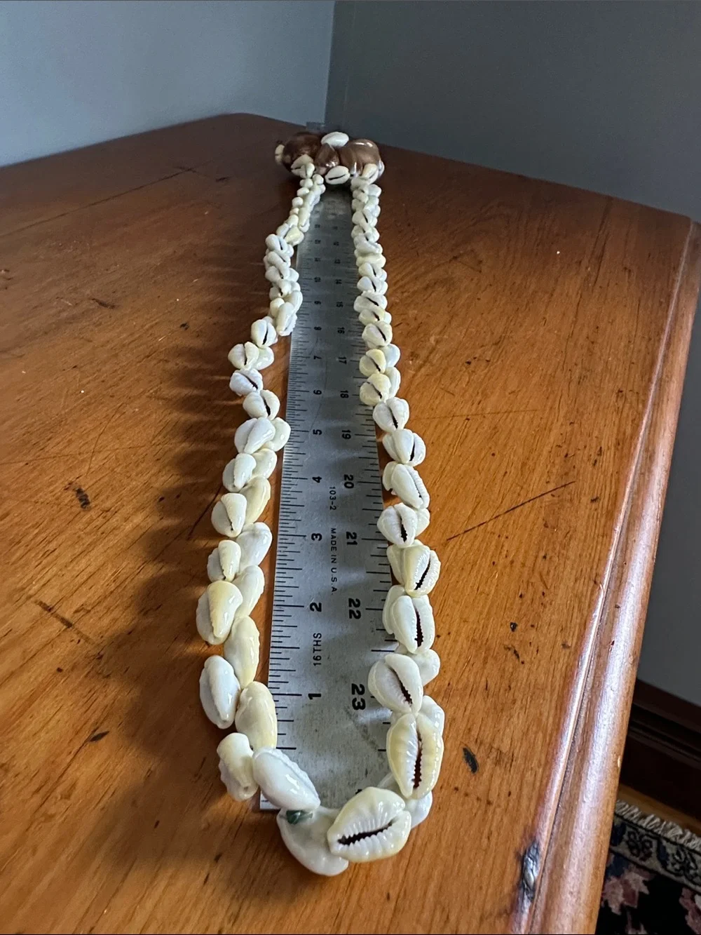 Balanced Cats Paw Cowrie Lei